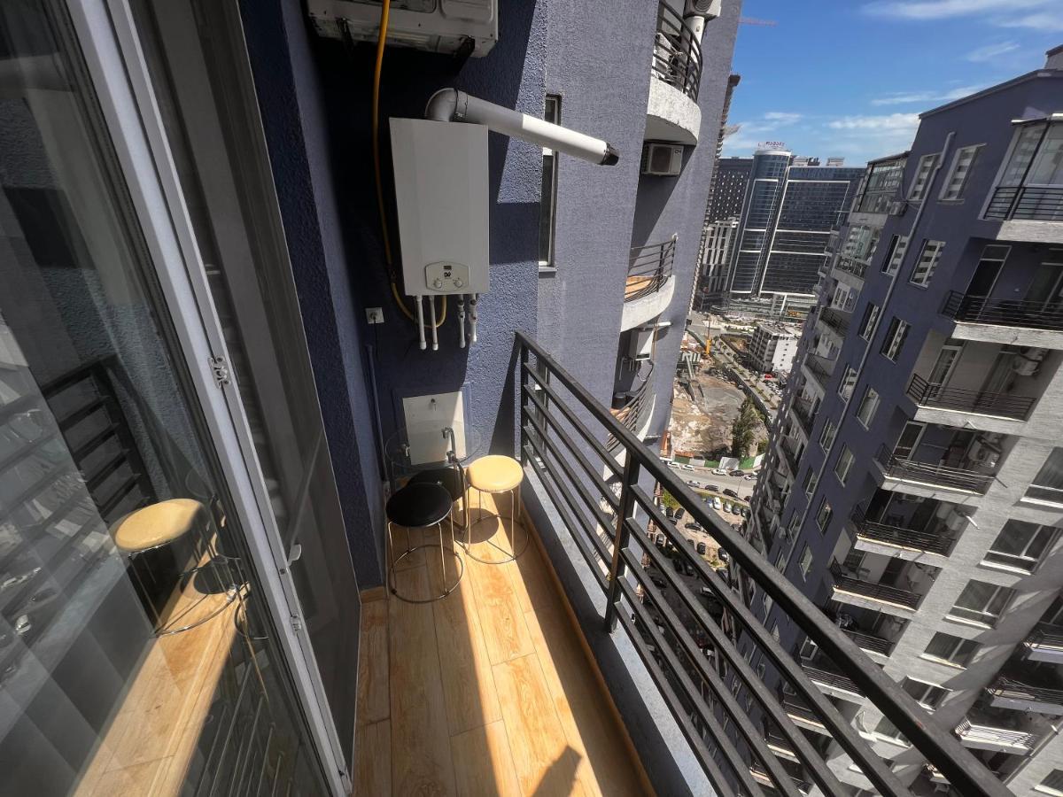 27 Floor Apartments Batumi Exterior foto