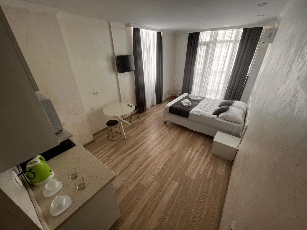 27 Floor Apartments Batumi Exterior foto