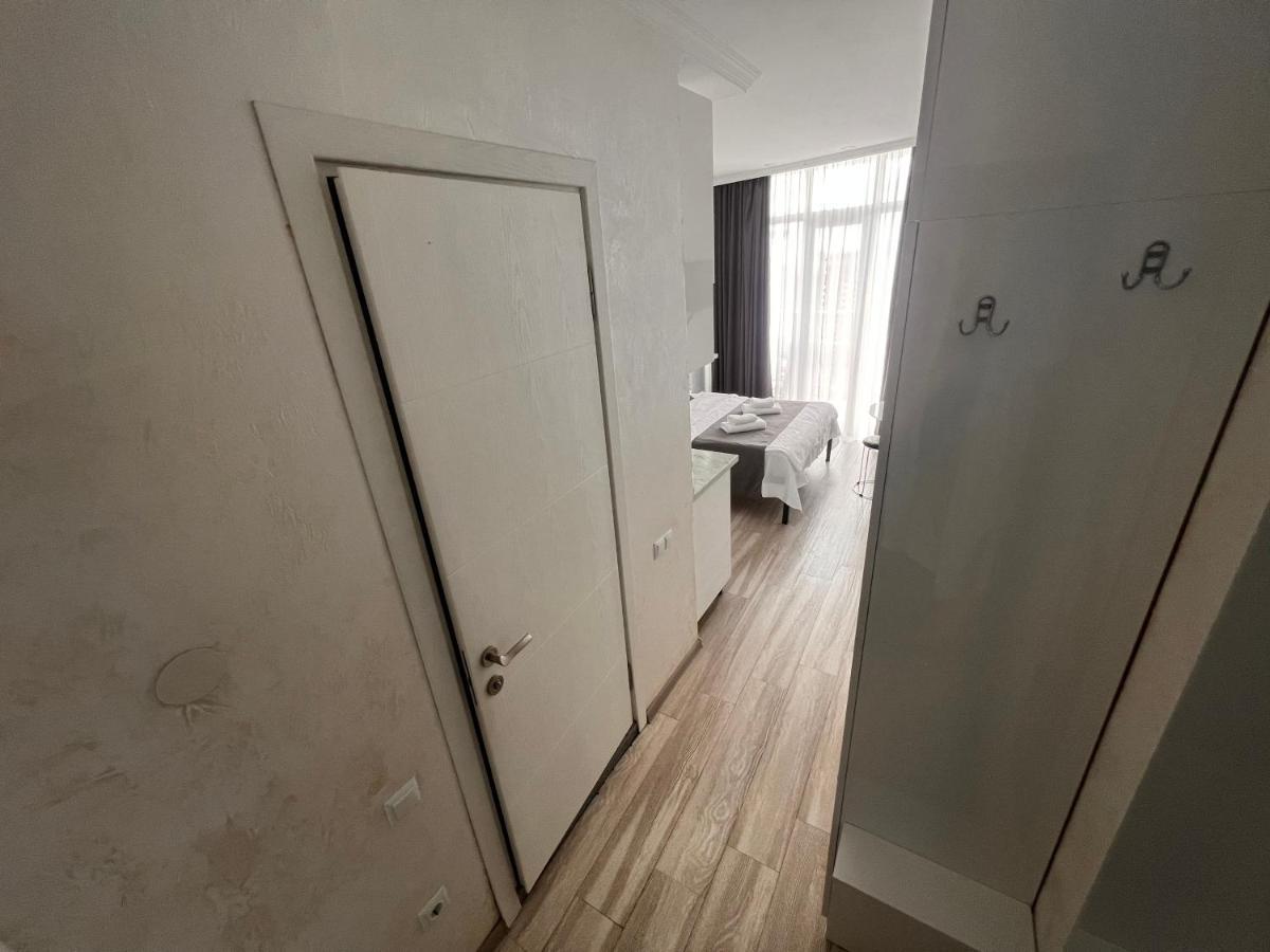 27 Floor Apartments Batumi Exterior foto